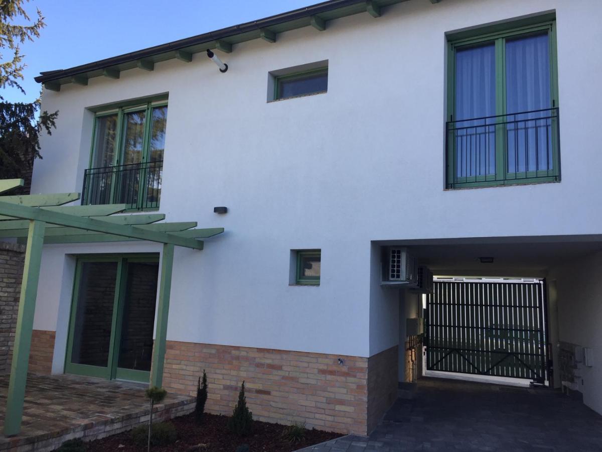 Jokai Apartman Dunafoldvar 외부 사진
