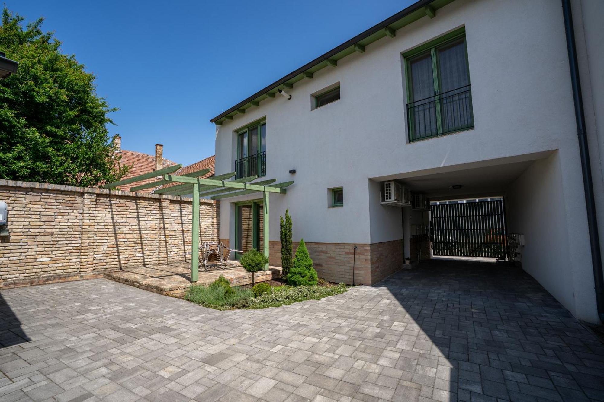 Jokai Apartman Dunafoldvar 외부 사진